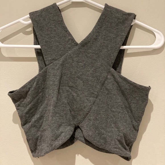 GRAY BANDAGED GRAY CROP TOP - Picture 2 of 2